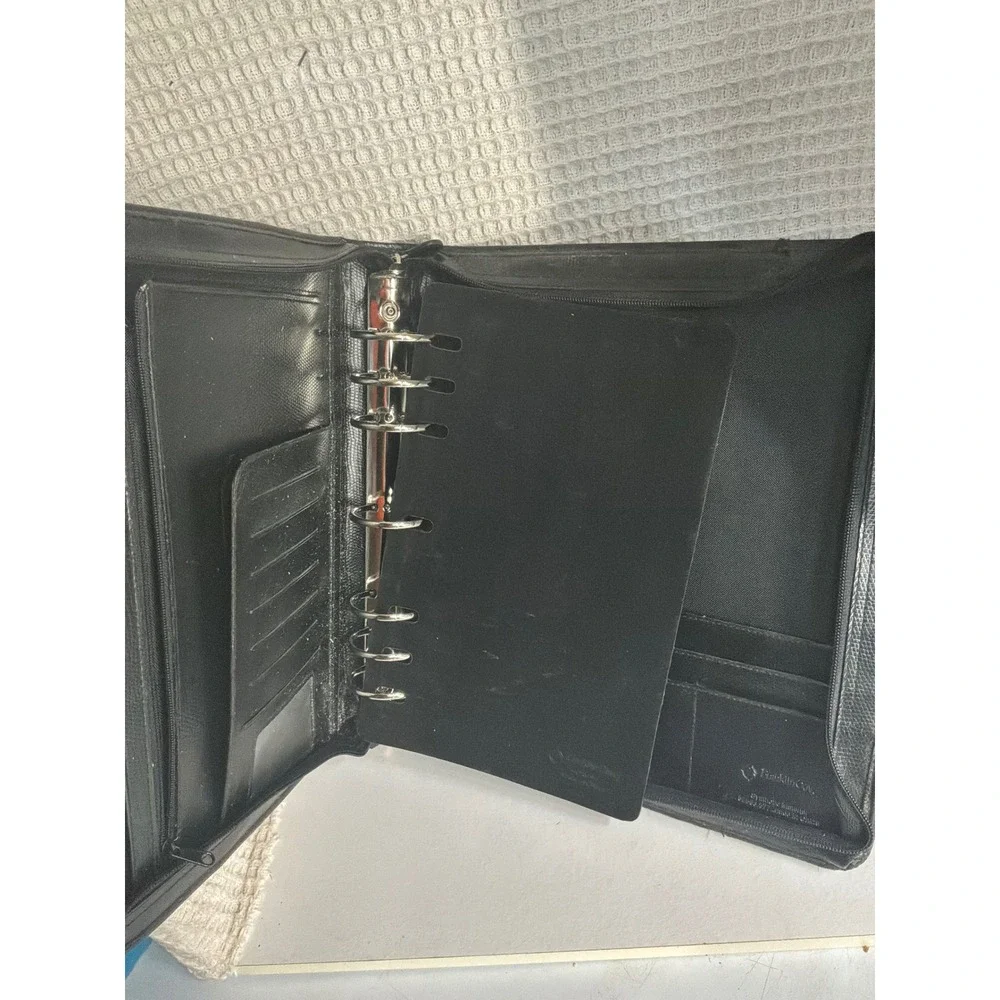 Professional Unisex Franklin Covey 7-Ring Zippered Planner Binder OS Black